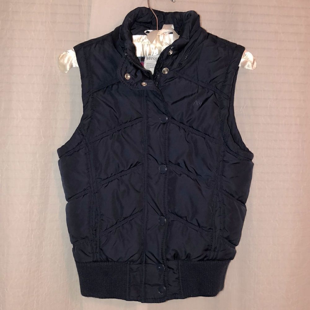 aeropostale M Navy with Plaid Flannel Lining Puffer Vest